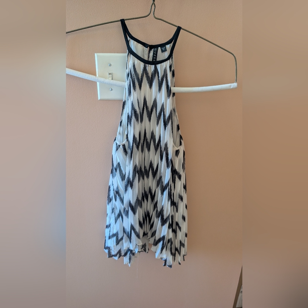 Guess Monochrome Sleeveless Top